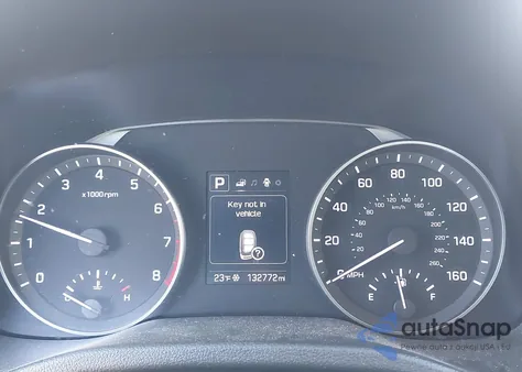 2018 Hyundai Elantra Value Edition z USA, uszkodzony, nr VIN 5NPD84LF1JH365969